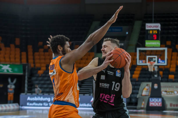 投入了巨大 投入了巨大