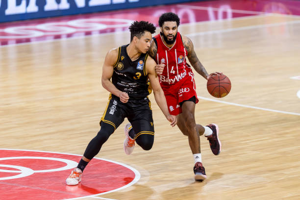 莫里上场时 莫里上场时